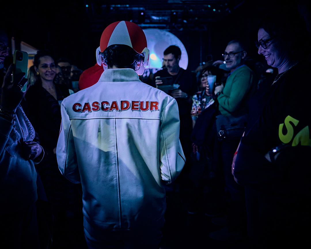 Cascadeur face au public du Black Lab